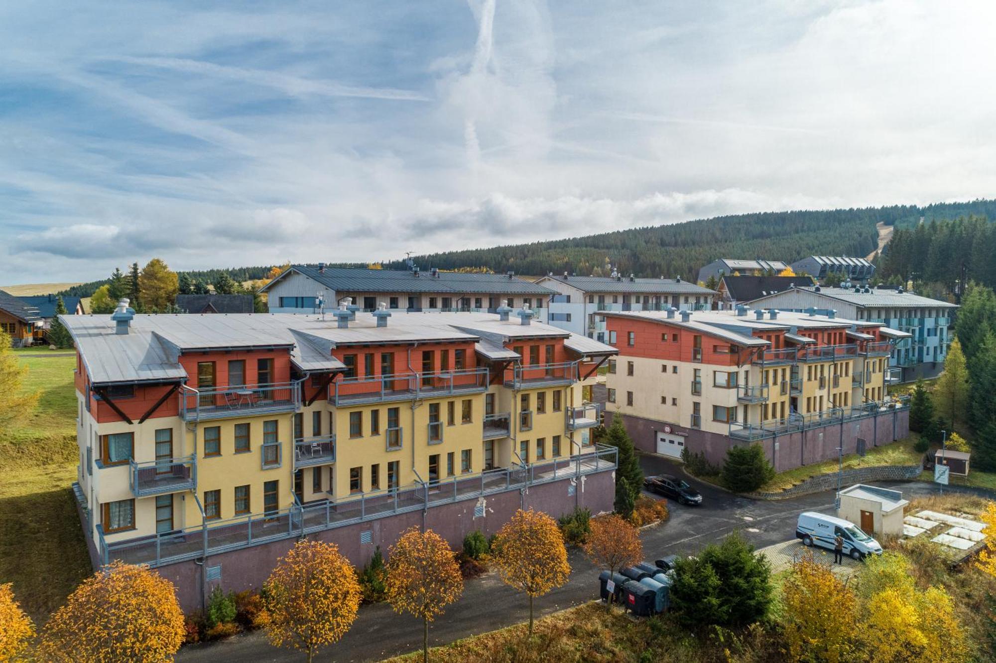 K2 Aparthotel Klinovec Views - Mezonet Apt Loučná pod Klínovcem Екстериор снимка